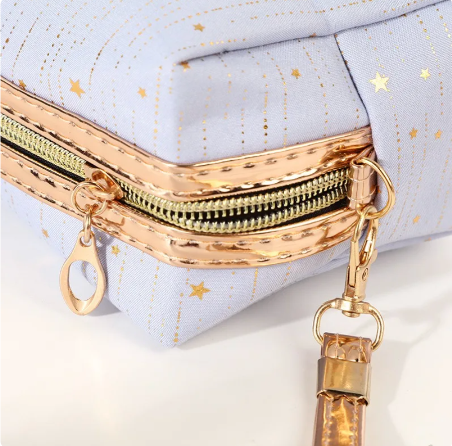 Trousse de toilette Angel Face® Du rêve en pochette